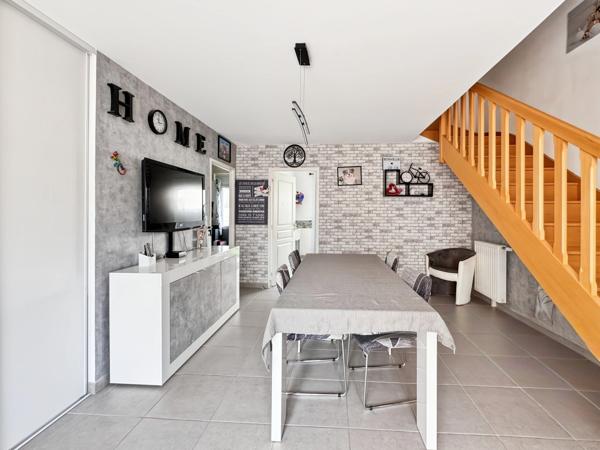 TRÉLAZÉ – MAISON 2019 de 97 m2 – PMR – 4 CHAMBRES – GARAGE – DEUX EXTÉRIEURS