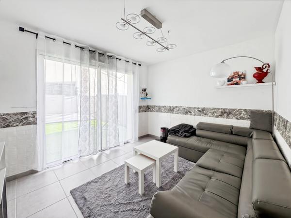 TRÉLAZÉ – MAISON 2019 de 97 m2 – PMR – 4 CHAMBRES – GARAGE – DEUX EXTÉRIEURS