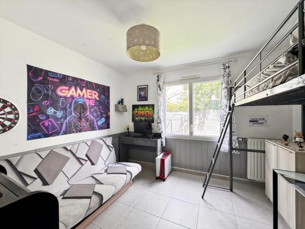 TRÉLAZÉ – MAISON 2019 de 97 m2 – PMR – 4 CHAMBRES – GARAGE – DEUX EXTÉRIEURS