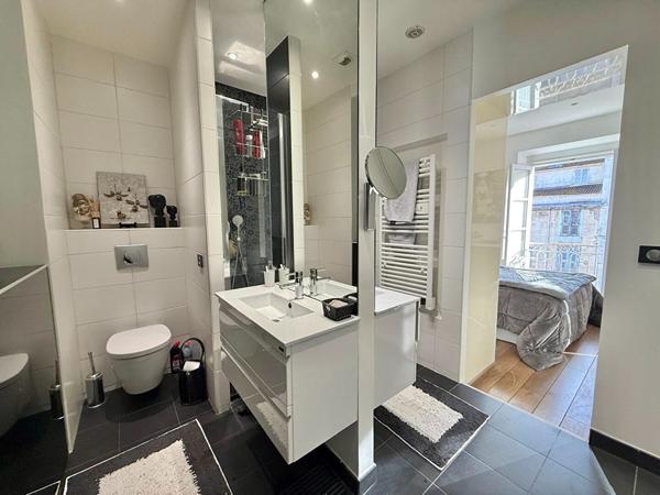 A VENDRE APPARTEMENT T4 -130 M2 - CENTRE VILLE AJACCIO 20 000