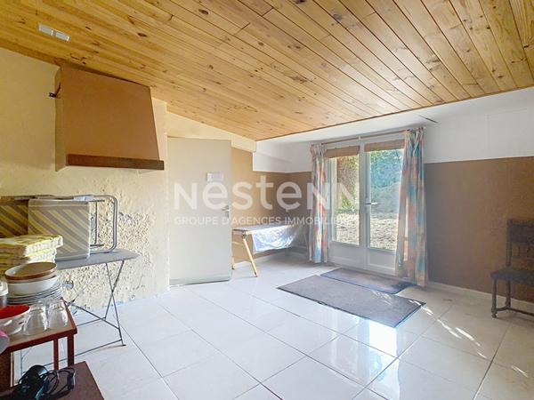 À vendre Charmante maison ancienne avec studio indépendant à Angles.