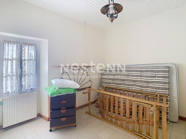 À vendre Charmante maison ancienne avec studio indépendant à Angles.