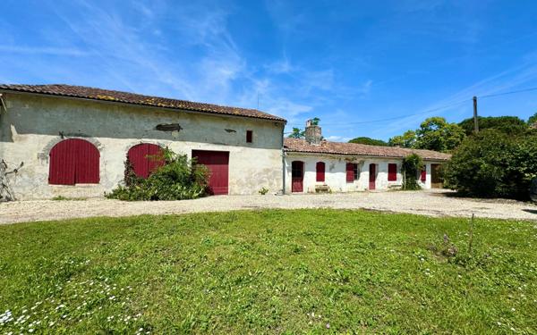 Maison à vendre    20 pièces •  Macau