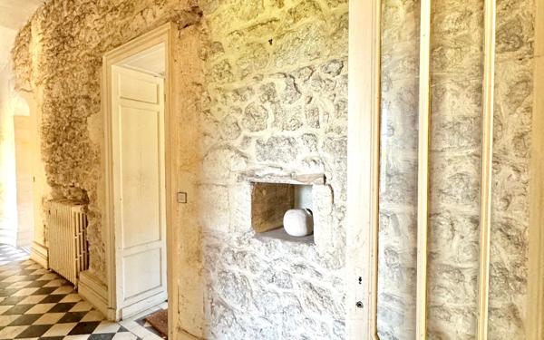 Maison à vendre    20 pièces •  Macau