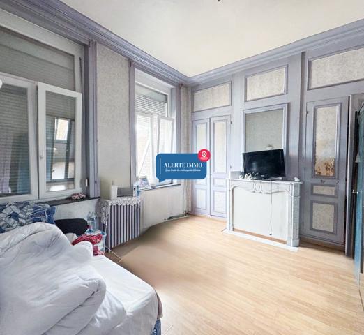 Maison bourgeoise 1930 de 176,46 m2, 4 chambres dont une suite parentale, un extérieur et une cave