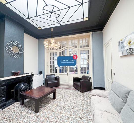 Maison bourgeoise 1930 de 176,46 m2, 4 chambres dont une suite parentale, un extérieur et une cave