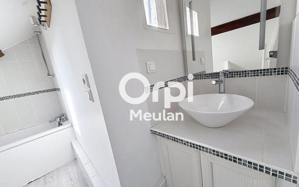 Appartement à louer    1 pièce • 37,43 m2 Meulan-en-Yvelines