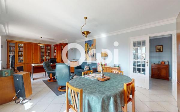 Appartement à vendre    4 pièces • 98 m2 Bron