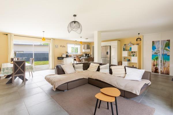 Maison récente de 2021 à Changé (72560) – 2 chambres – garage – terrasse