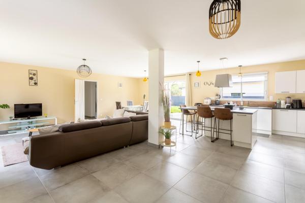 Maison récente de 2021 à Changé (72560) – 2 chambres – garage – terrasse