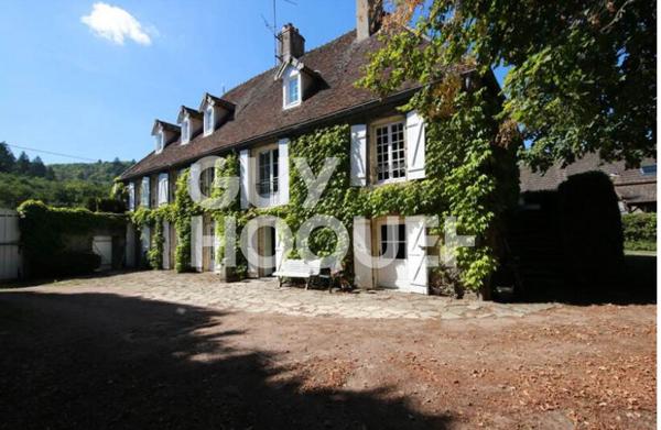 Demeure de prestige Lucenay L Eveque 10 pièce(s) , située à 20 kms de saulieu et 15 kms d'autun