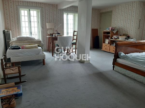 Demeure de prestige Lucenay L Eveque 10 pièce(s) , située à 20 kms de saulieu et 15 kms d'autun