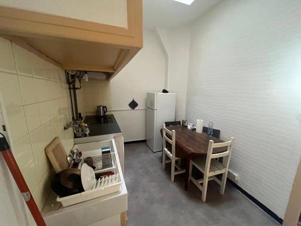 Vente                                                      Appartement
                        
                     3 pièces                      34 m2                     à Perpignan
