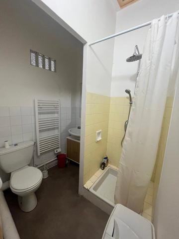 Vente                                                      Appartement
                        
                     3 pièces                      34 m2                     à Perpignan