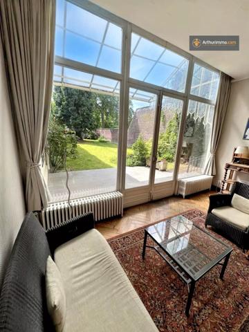 Vente                                                      Maison
                        
                     11 pièces                      385 m2                     à Roubaix