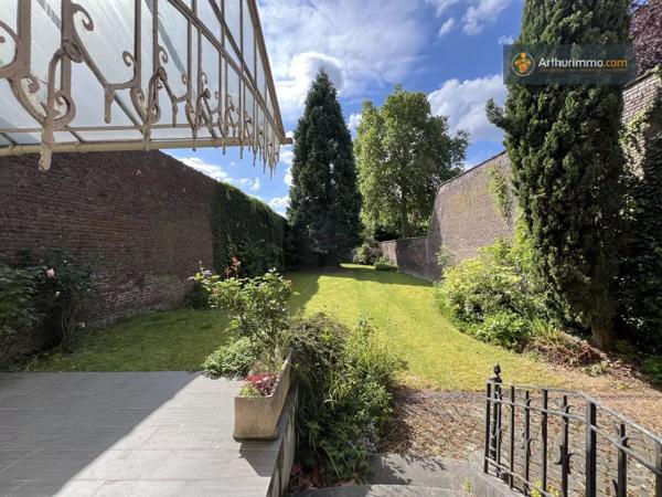 Vente                                                      Maison
                        
                     11 pièces                      385 m2                     à Roubaix
