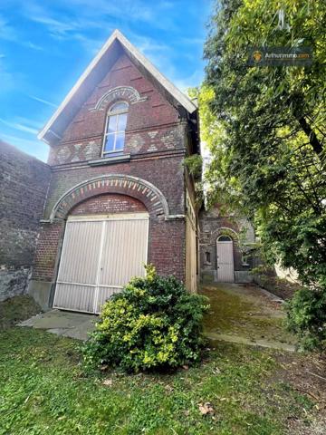 Vente                                                      Maison
                        
                     11 pièces                      385 m2                     à Roubaix