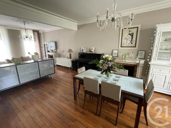 Maison à vendre  7 pièces - 196 m2 CHATEAUROUX - 36