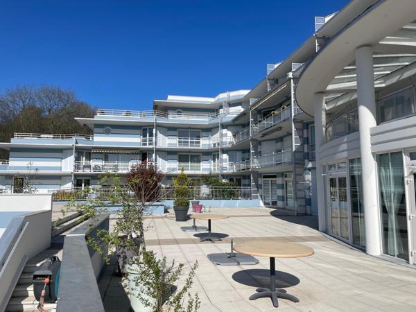 BEL APPARTEMENT F2 PLEIN SUD SANS VIS A VIS