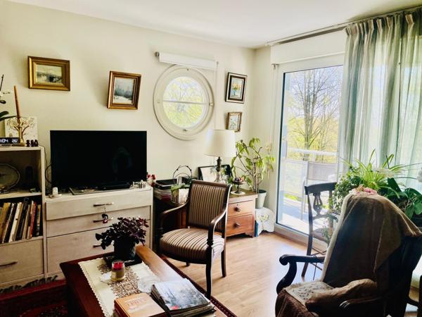 BEL APPARTEMENT F2 PLEIN SUD SANS VIS A VIS