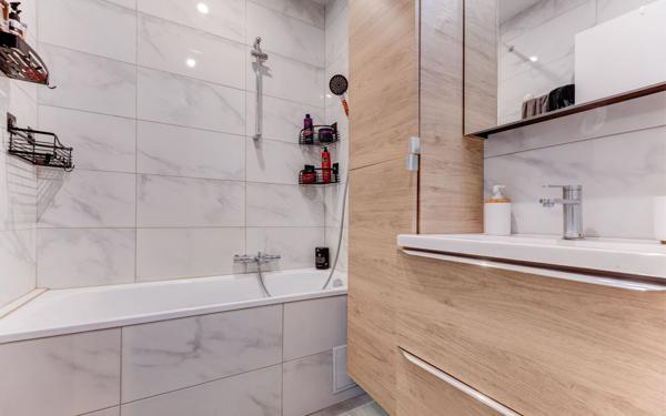 Appartement à vendre    3 pièces • 70 m2 Nice