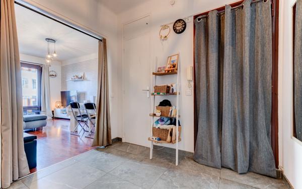 Appartement à vendre    3 pièces • 70 m2 Nice