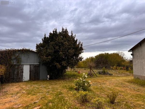 Maison à vendre à Changé dans la Sarthe (72560), ref : LMY/LE