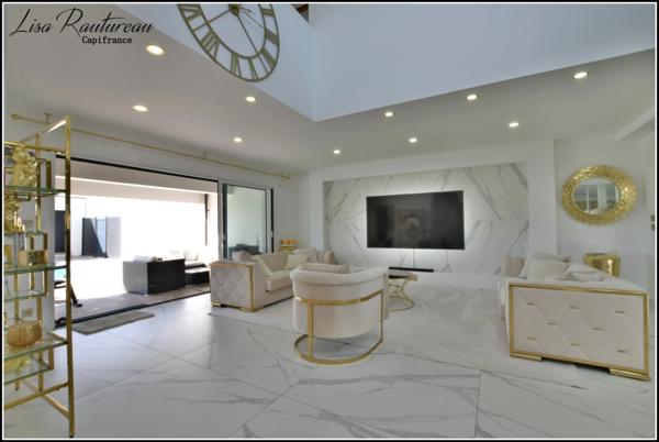 Maison contemporaine avec piscine – Boufféré, (Montaigu-Vendée)