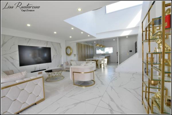 Maison contemporaine avec piscine – Boufféré, (Montaigu-Vendée)