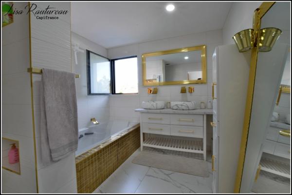 Maison contemporaine avec piscine – Boufféré, (Montaigu-Vendée)