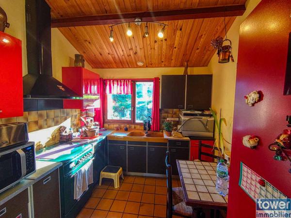 CONTEMPORAINE ARCHITECTE 69 M2 AU CALME SUR 800 M2 CLOTURE 46700 PUY L'EVEQUE