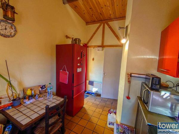 CONTEMPORAINE ARCHITECTE 69 M2 AU CALME SUR 800 M2 CLOTURE 46700 PUY L'EVEQUE