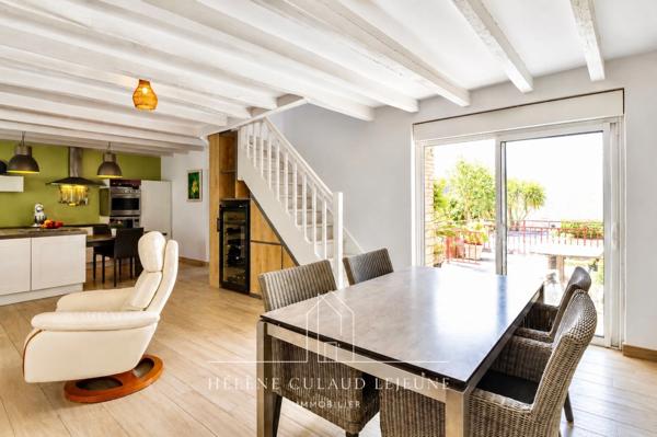MAISON EN PIERRE - 97 m² - SÉNÉ (PORT ANNA)