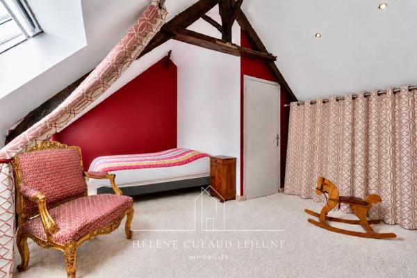 MAISON EN PIERRE - 97 m² - SÉNÉ (PORT ANNA)