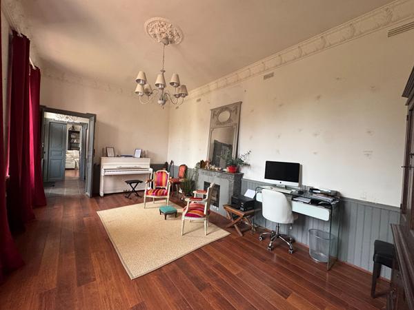Maison  de maître 308 m2 habitables à Saint Jean Du Falga