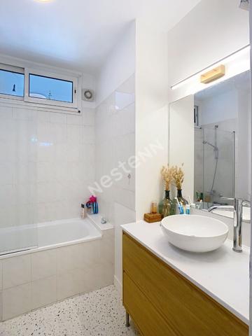 Nantes Saint-Mihiel - T3 avec balcon garage - ravalement voté passage en BBC