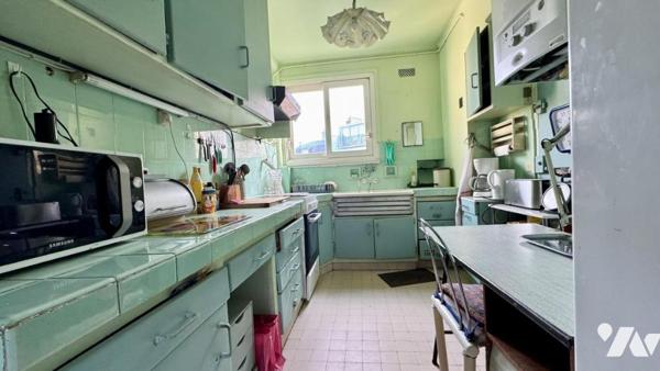 75016 PARIS - APPARTEMENT 5 PIECES-CHAMBRE DE SERVICE - BOX - A RENOVER