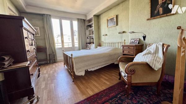 75016 PARIS - APPARTEMENT 5 PIECES-CHAMBRE DE SERVICE - BOX - A RENOVER