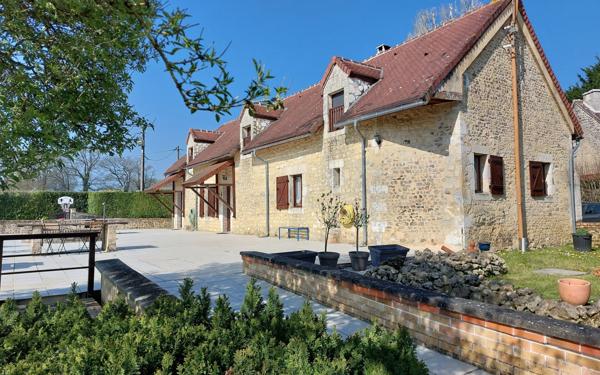 Maison à vendre    4 pièces •  Mortagne-au-Perche