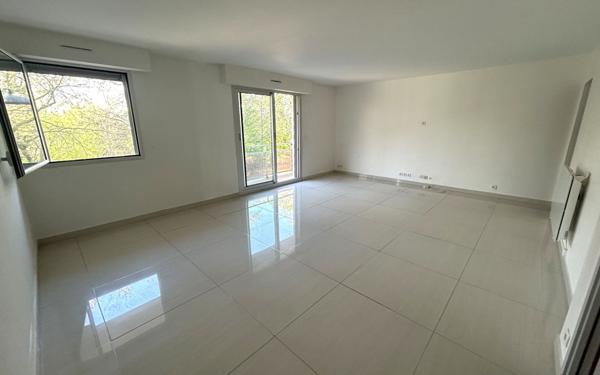 Appartement à vendre    3 pièces • 81,40 m2 Paris 13