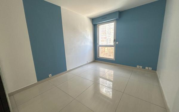 Appartement à vendre    3 pièces • 81,40 m2 Paris 13