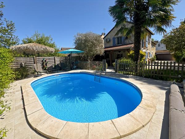 Maison Jouy Le Moutier 6 pièce(s) 166 m2
