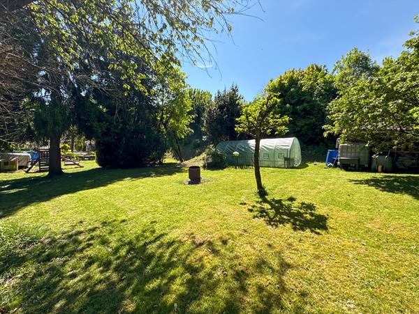 Maison Jouy Le Moutier 6 pièce(s) 166 m2