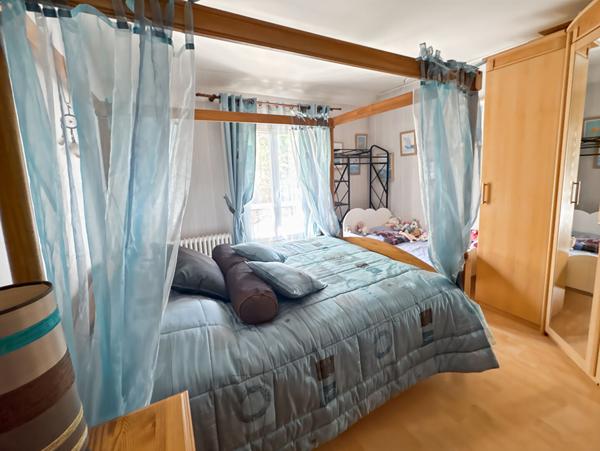 Maison Jouy Le Moutier 6 pièce(s) 166 m2