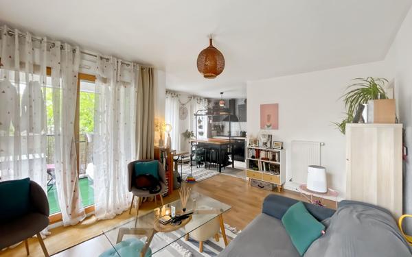 Appartement à vendre    3 pièces • 65 m2 Bondy