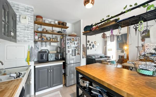 Appartement à vendre    3 pièces • 65 m2 Bondy