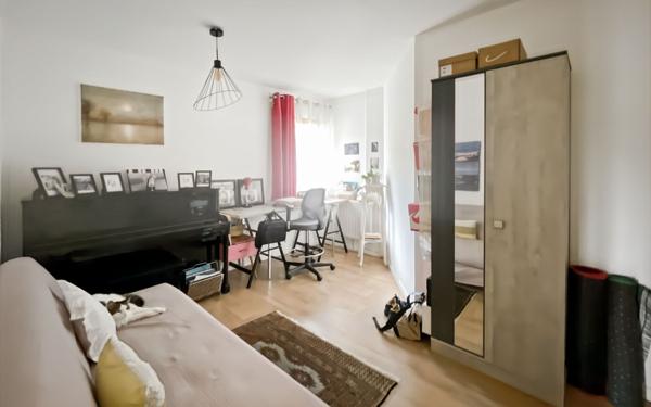 Appartement à vendre    3 pièces • 65 m2 Bondy