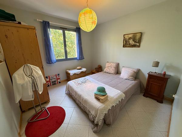 Maison à vendre à Limoux de 105 m² avec piscine, garage de 55 m² et terrain de 960 m²