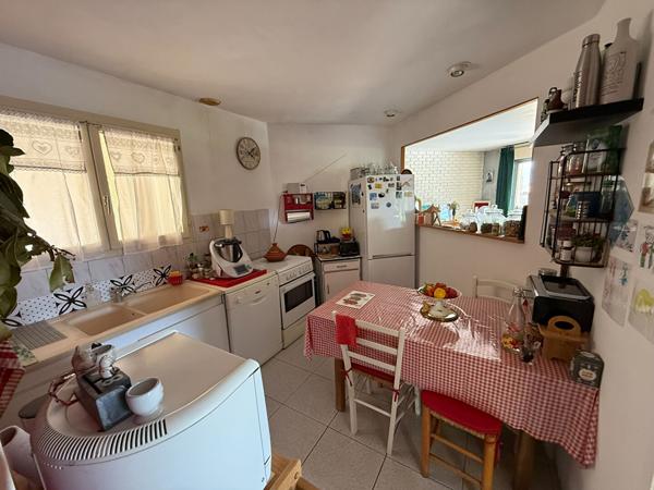 Maison à vendre à Limoux de 105 m² avec piscine, garage de 55 m² et terrain de 960 m²