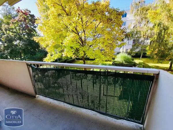 Appartement à louer 2 pièces 57.36m² Gagny (93220)